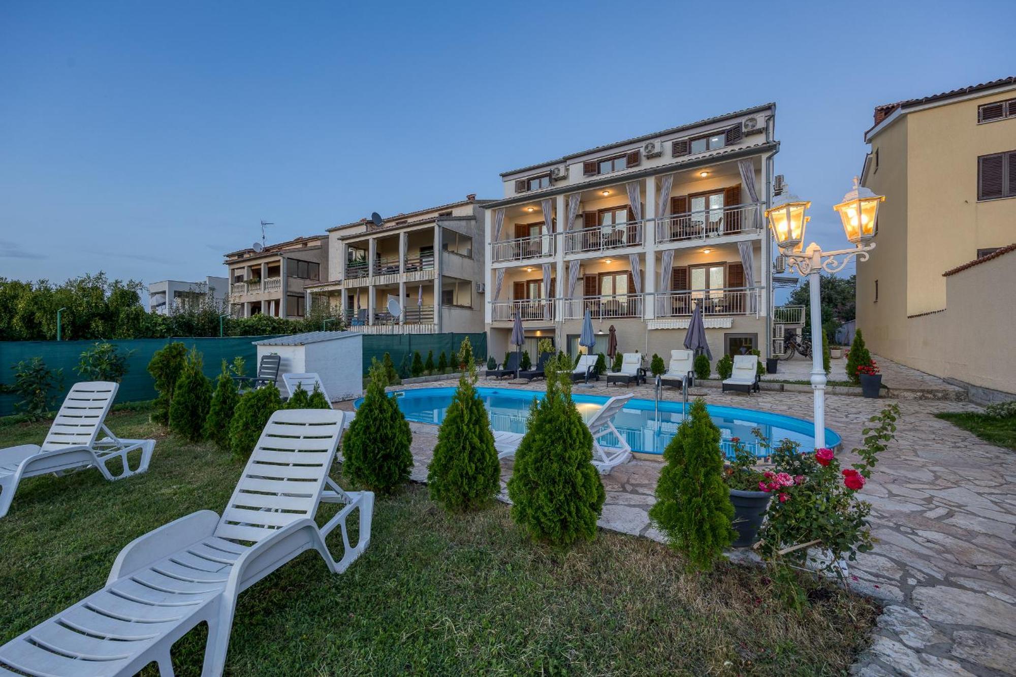 Apartment-Haus Wolbeck Porec Bagian luar foto