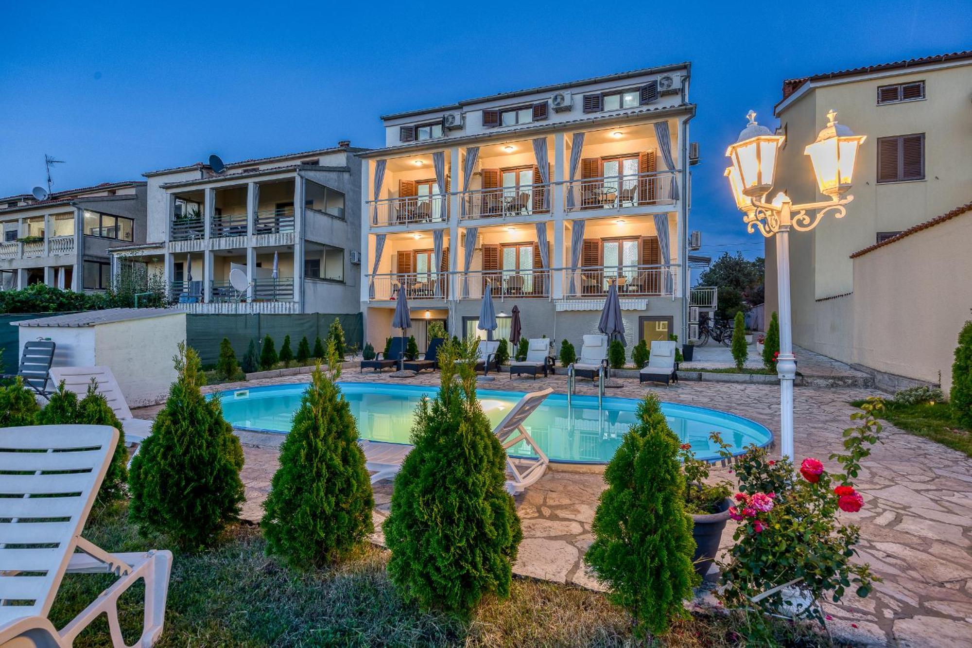 Apartment-Haus Wolbeck Porec Bagian luar foto